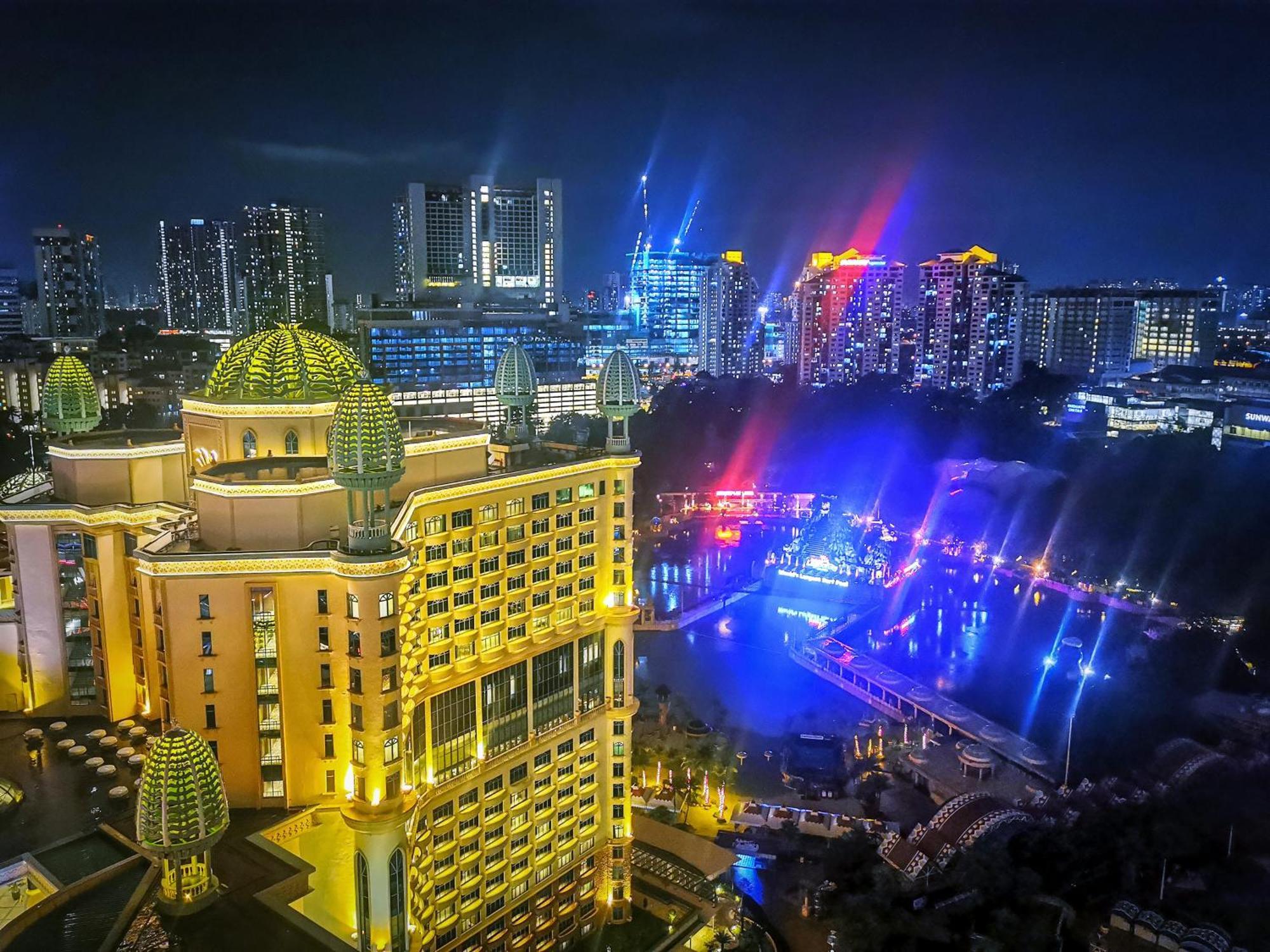 Resort Suites At Bandar Sunway Petaling Jaya Buitenkant foto